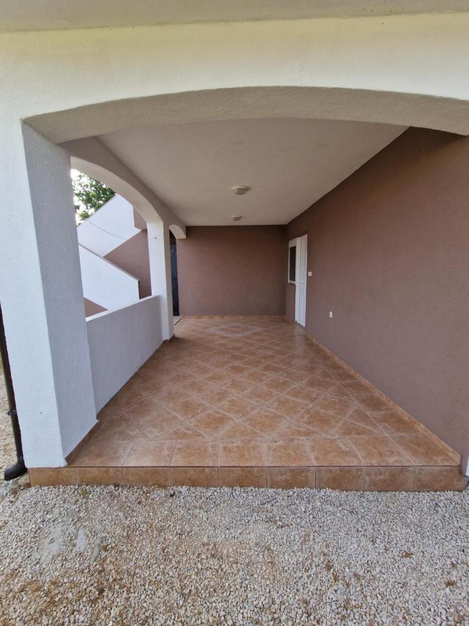 Apartments Ema Вир Екстер'єр фото